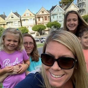 Meet your Posher, Stephenie